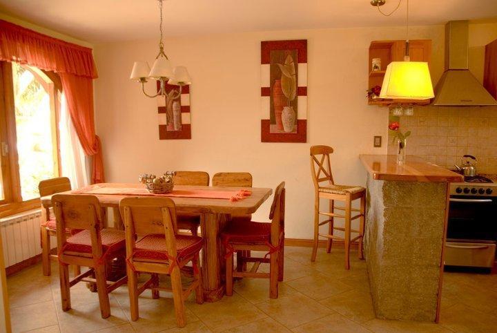 Bungalows Maniu سان كارلوس دي باريلوتشي الغرفة الصورة